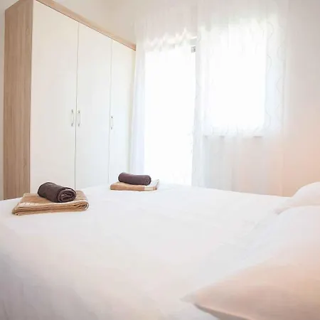 Apartment Apartment In Nova Vas/Istrien 10147